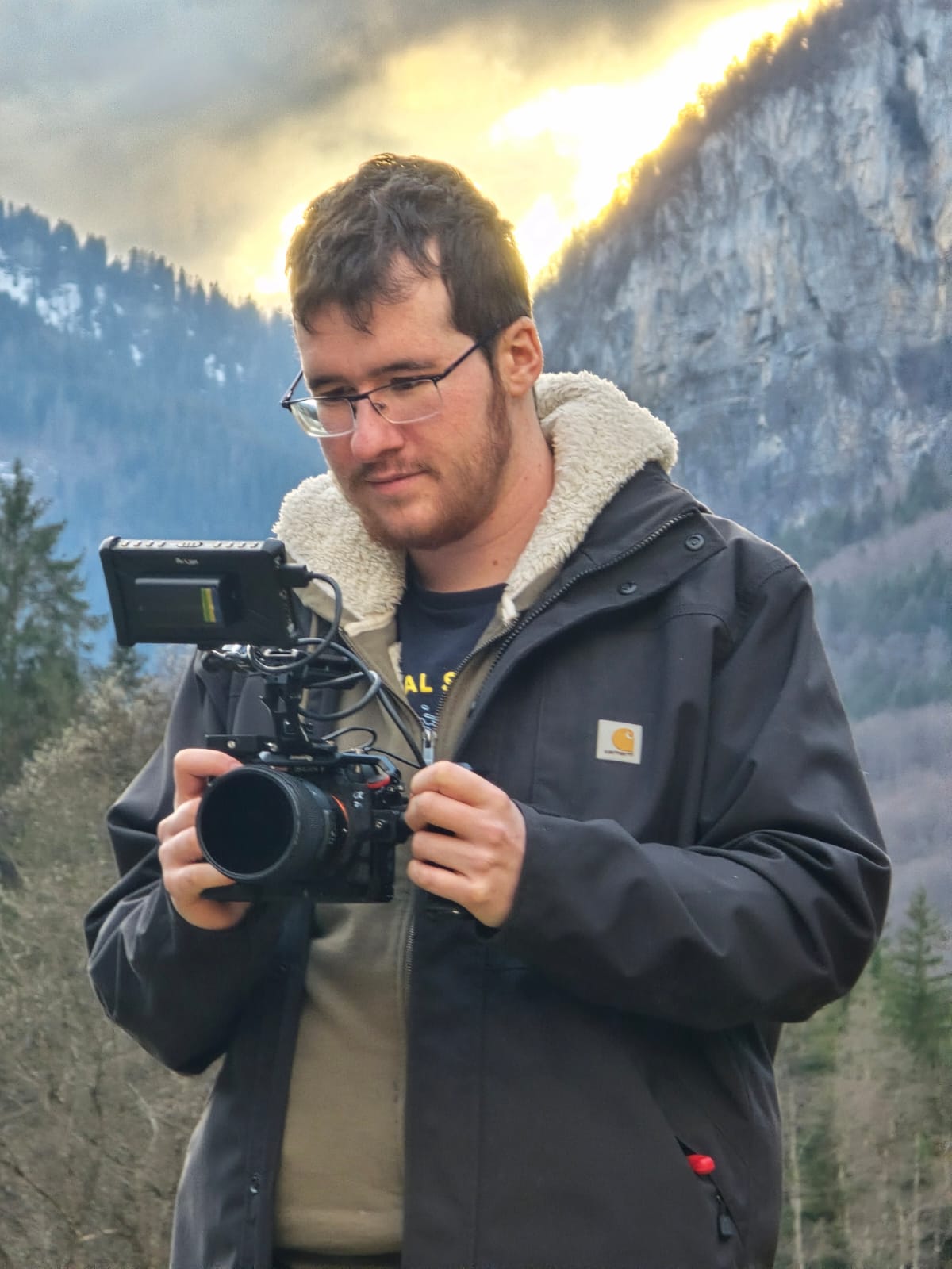 Vidéaste avec sa caméra